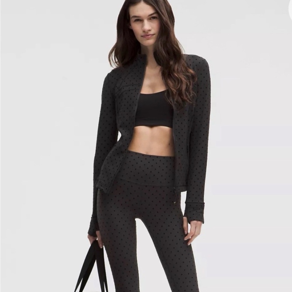 LULULEMON Flocked Define Cropped Jacket with Polka Dots - Picture 2 of 10